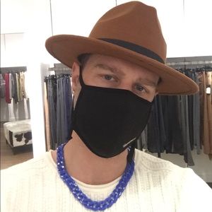 Meet your Posher, Boris